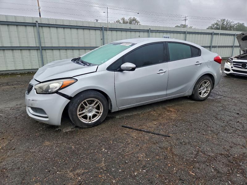 Photo 1 from auction – 2016 KIA FORTE LX with VIN KNAFX4A66G5528071