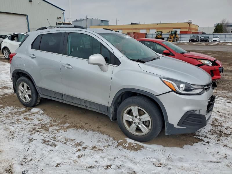Photo 4 from auction – 2018 CHEVROLET TRAX 1LT with VIN 3GNCJPSB0JL365047