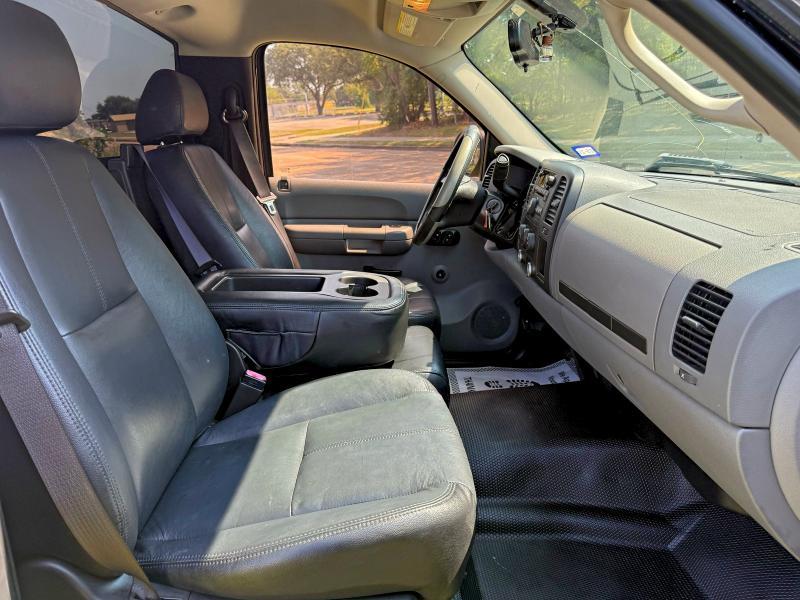 Photo 5 from auction – 2008 CHEVROLET SILVERADO with VIN 1GCEC14C28Z204734