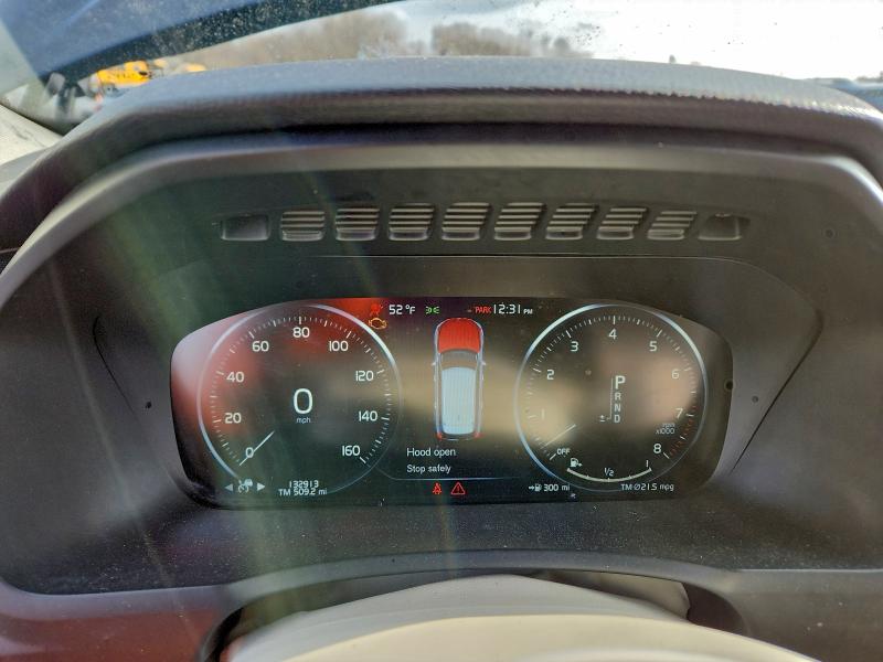 Photo 9 from auction – 2016 VOLVO XC90 T6 with VIN YV4A22PK6G1016044