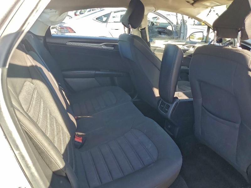 Photo 10 from auction – 2020 FORD FUSION SE with VIN 3FA6P0LU0LR104213
