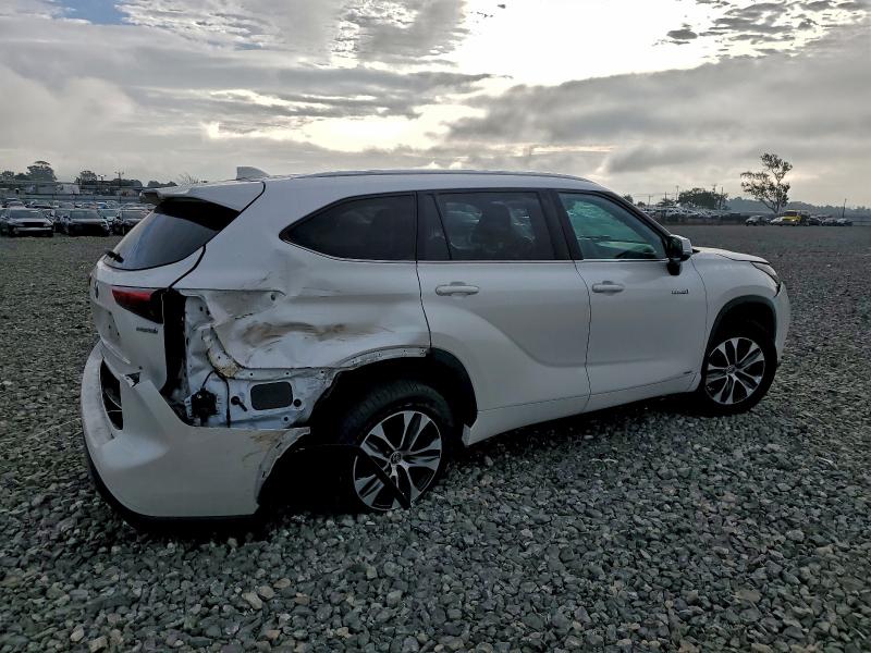Photo 3 from auction – 2020 TOYOTA HIGHLANDER with VIN 5TDHBRCH8LS509497