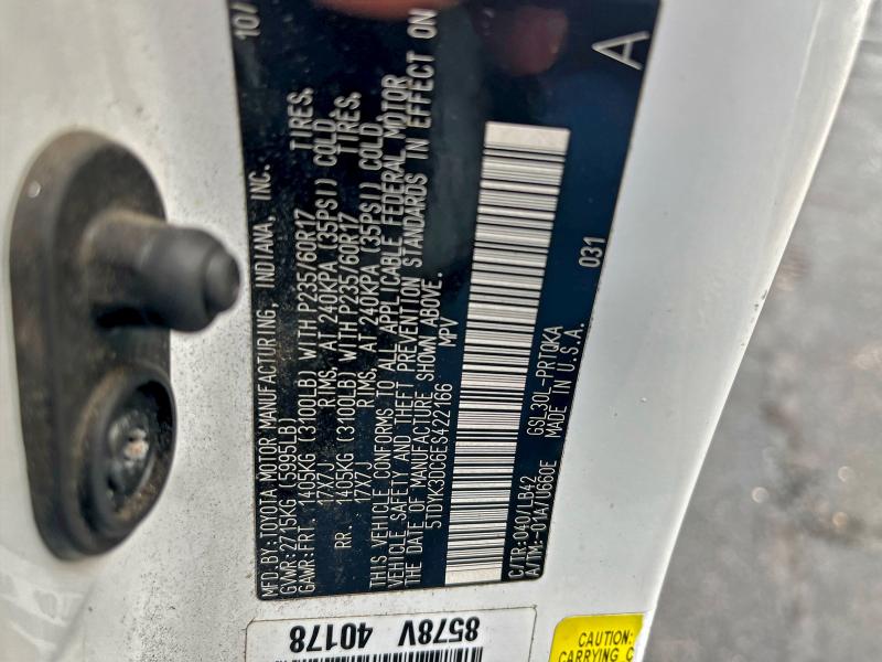 Photo 10 from auction – 2014 TOYOTA SIENNA XLE with VIN 5TDYK3DC6ES422166