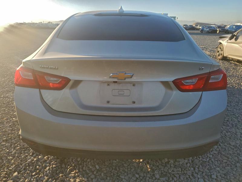 Photo 6 from auction – 2016 CHEVROLET MALIBU LT with VIN 1G1ZE5ST8GF240085