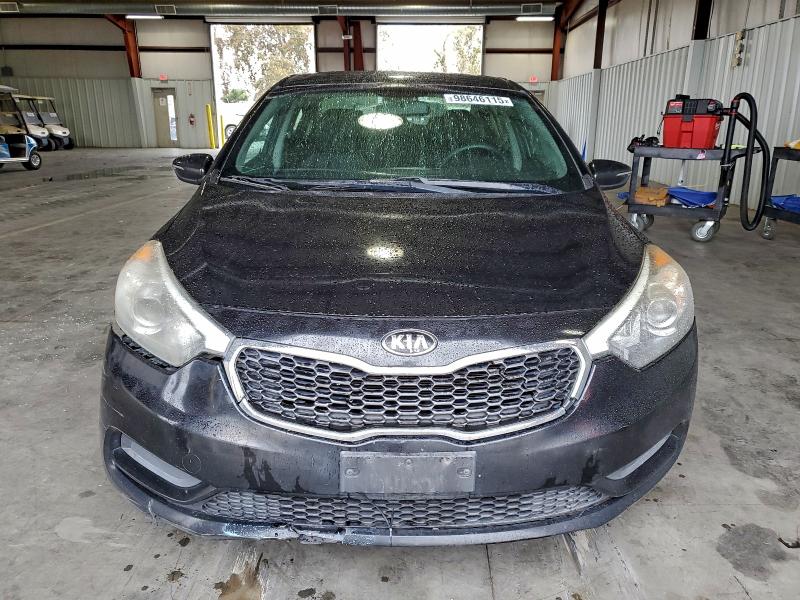 Photo 5 from auction – 2016 KIA FORTE LX with VIN KNAFX4A67G5589719