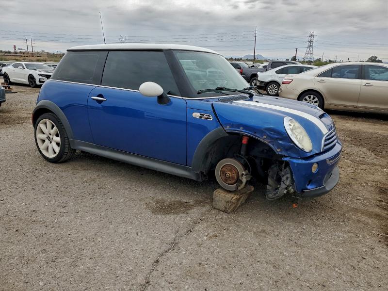 Photo 4 from auction – 2005 MINI COOPER S with VIN WMWRE33435TG95461