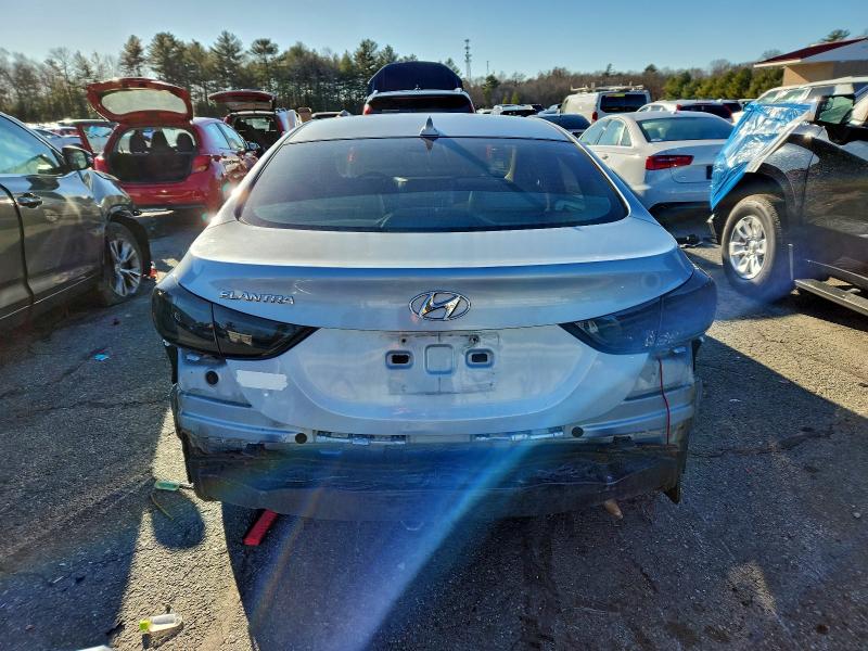 Photo 6 from auction – 2011 HYUNDAI ELANTRA with VIN KMHDH4AE1BU115449