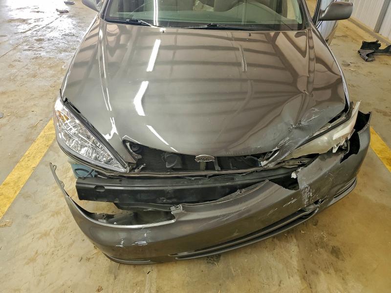 Photo 11 from auction – 2004 TOYOTA CAMRY LE with VIN 4T1BE32K84U918986