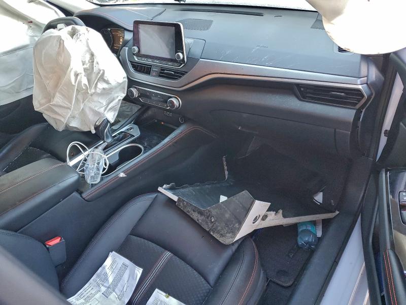 Photo 8 from auction – 2023 NISSAN ALTIMA SR with VIN 1N4BL4CW4PN398162