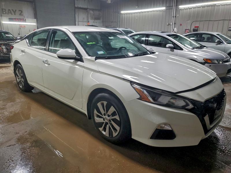 Photo 4 from auction – 2019 NISSAN ALTIMA S with VIN 1N4BL4BW8KC164340