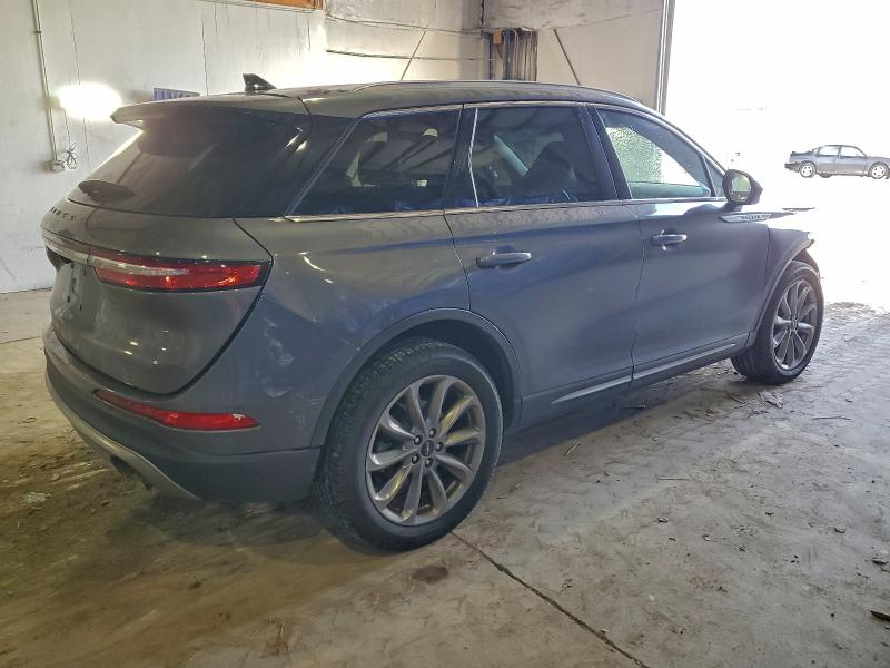 Photo 3 from auction – 2021 LINCOLN CORSAIR with VIN 5LMCJ1D98MUL23065