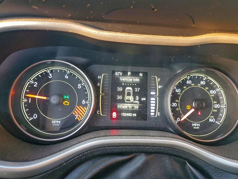 Photo 9 from auction – 2014 JEEP CHEROKEE L with VIN 1C4PJLCB0EW238459