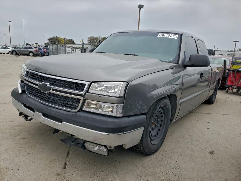 CHEVROLET SILVERADO 2006 with VIN 1GCEC19V96Z183355 - Photo from auction