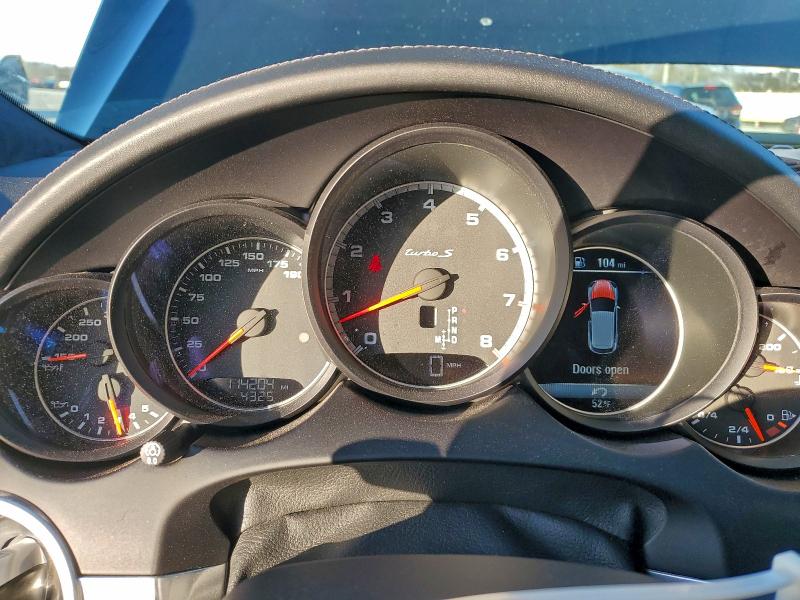 Photo 9 from auction – 2016 PORSCHE CAYENNE TU with VIN WP1AC2A2XGLA85220
