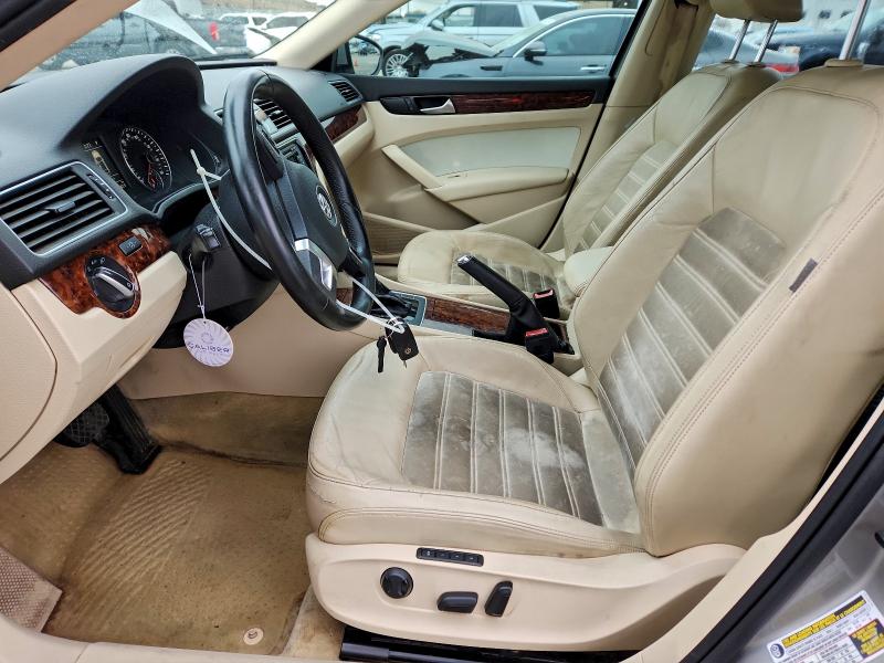 Photo 7 from auction – 2012 VOLKSWAGEN PASSAT SEL with VIN 1VWCM7A38CC082109
