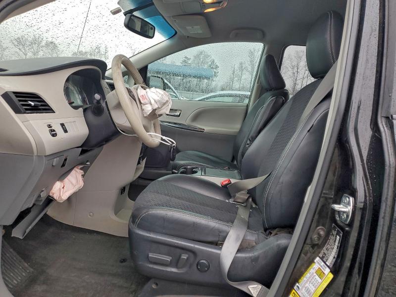 Photo 7 from auction – 2014 TOYOTA SIENNA with VIN 5TDXK3DC8ES437005