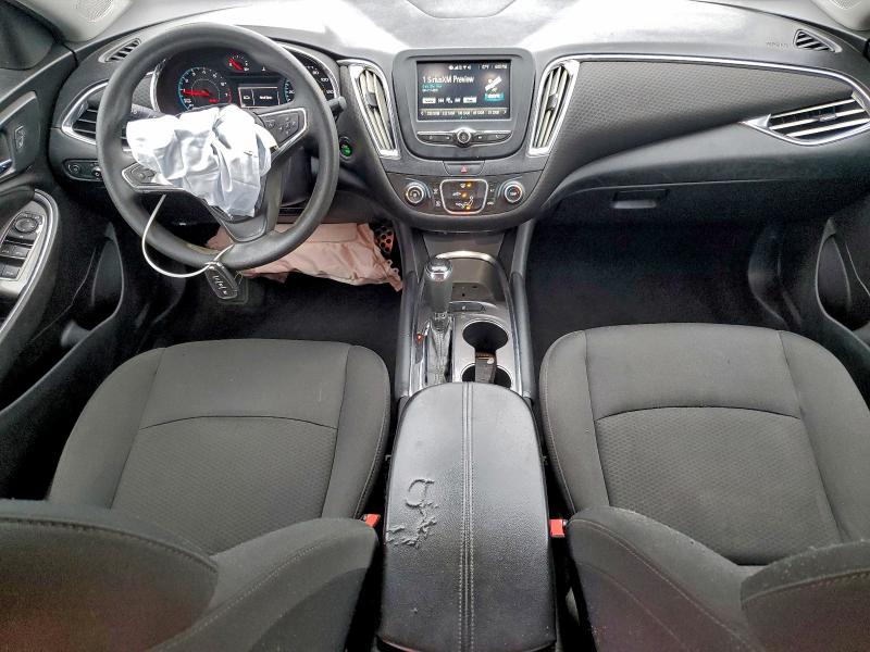 Photo 8 from auction – 2017 CHEVROLET MALIBU LT with VIN 1G1ZE5ST1HF122056