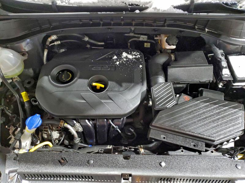 Photo 12 from auction – 2018 HYUNDAI TUCSON SE with VIN KM8J2CA47JU747358