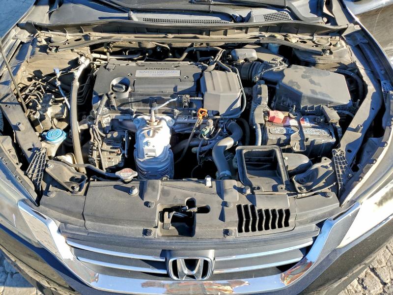 Photo 11 from auction – 2015 HONDA ACCORD EXL with VIN 1HGCR2F82FA040225