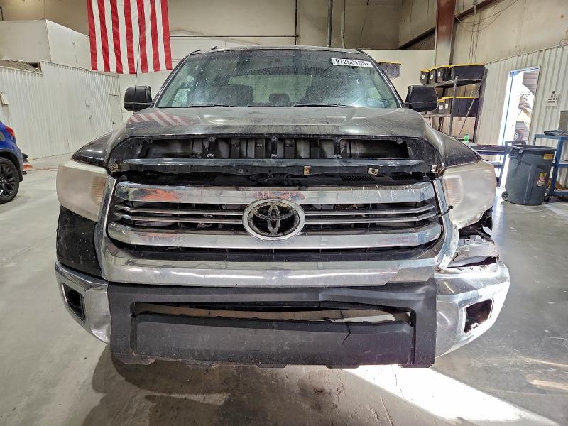 Photo 5 from auction – 2016 TOYOTA TUNDRA CRE with VIN 5TFDW5F11GX577344