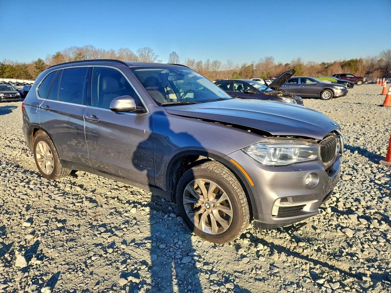 Photo 4 from auction – 2016 BMW X5 XDRIVE3 with VIN 5UXKR0C5XG0S90892