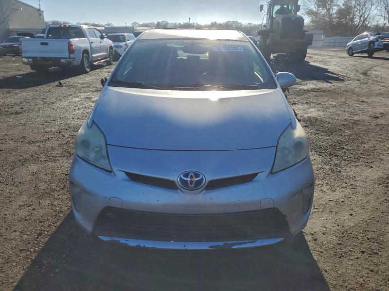 Photo 5 from auction – 2013 TOYOTA PRIUS with VIN JTDKN3DU0D0349920