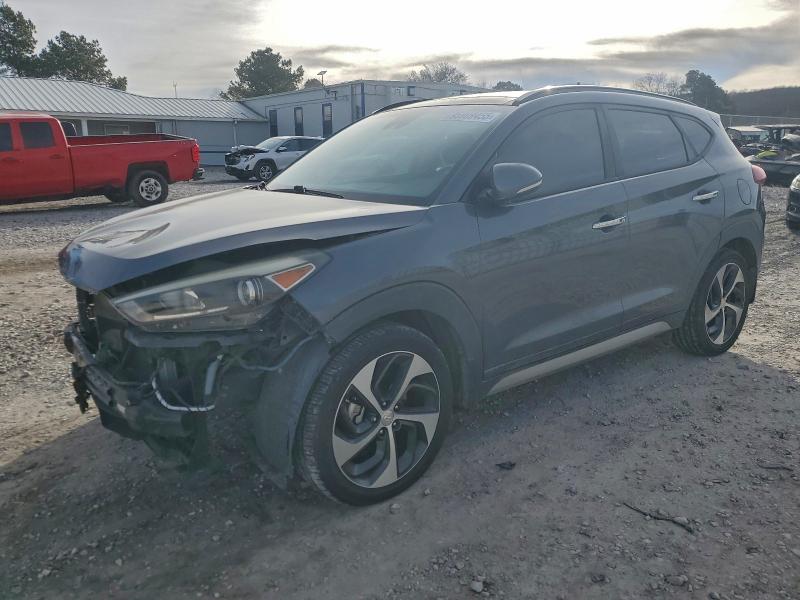 HYUNDAI TUCSON 2017 with VIN KM8J33A24HU366914 - Photo from auction
