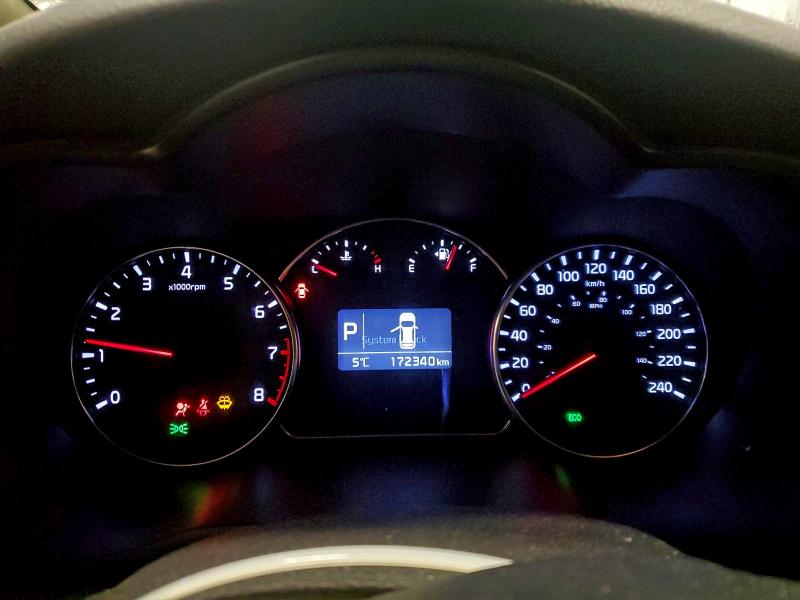 Photo 9 from auction – 2016 KIA RONDO with VIN KNAHT8A35G7126354