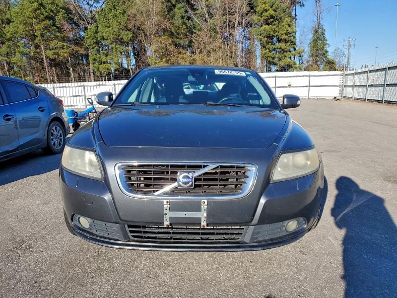 Photo 5 from auction – 2010 VOLVO S40 2.4I with VIN YV1382MS2A2486744