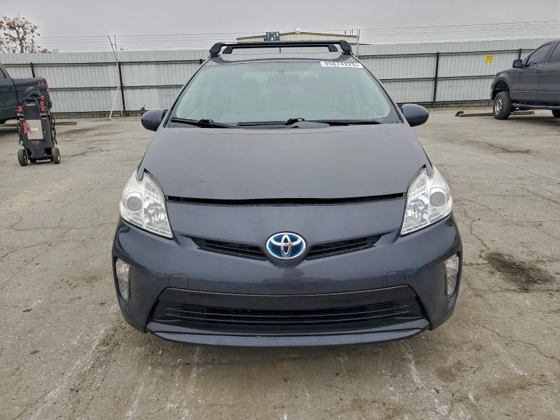 Photo 5 from auction – 2015 TOYOTA PRIUS with VIN JTDKN3DU6F0472026