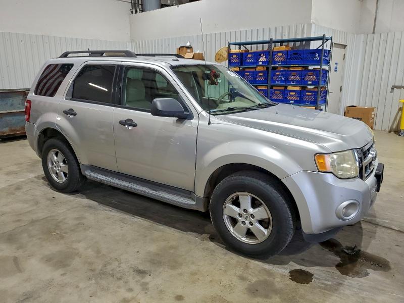 Photo 4 from auction – 2009 FORD ESCAPE XLT with VIN 1FMCU03769KA33382