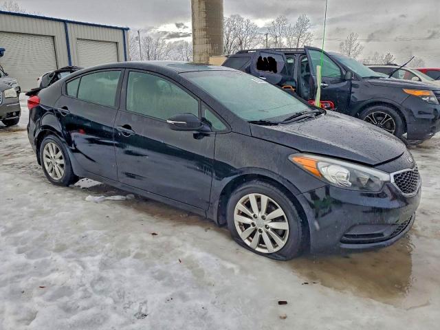 Photo 4 from auction – 2016 KIA FORTE LX with VIN KNAFX4A66G5609877