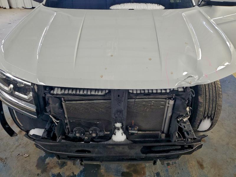 Photo 12 from auction – 2019 VOLKSWAGEN ATLAS SE with VIN 1V2LR2CA0KC535672