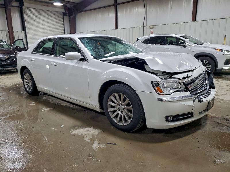 Photo 4 from auction – 2013 CHRYSLER 300 with VIN 2C3CCAAG8DH667782