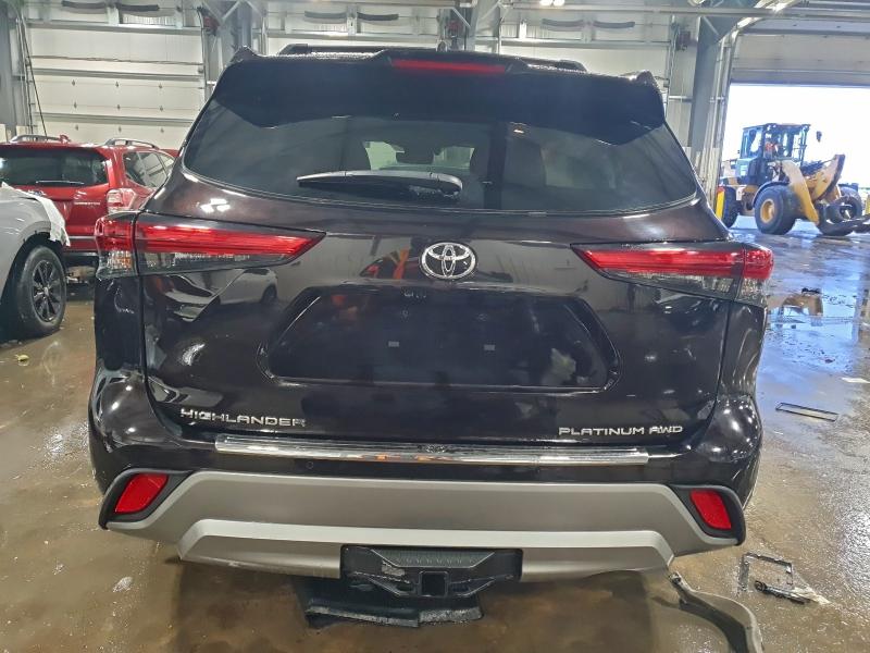 Photo 6 from auction – 2021 TOYOTA HIGHLANDER with VIN 5TDFZRBH0MS152919