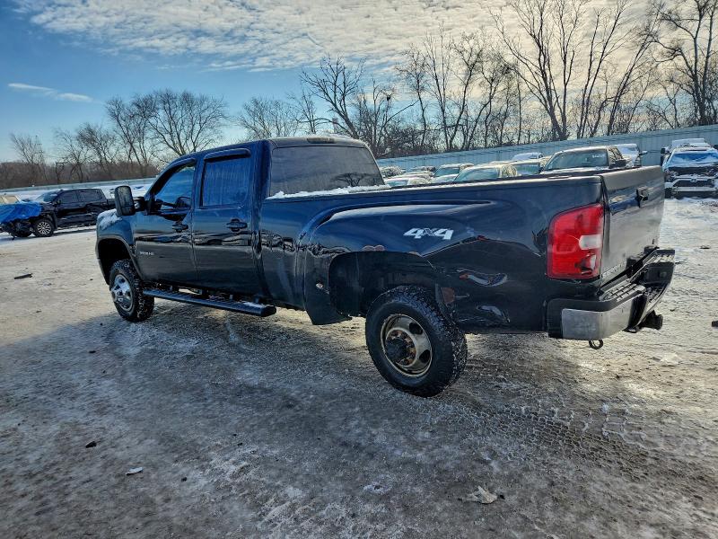 Photo 2 from auction – 2011 GMC SIERRA K35 with VIN 1GT424C85BF112135