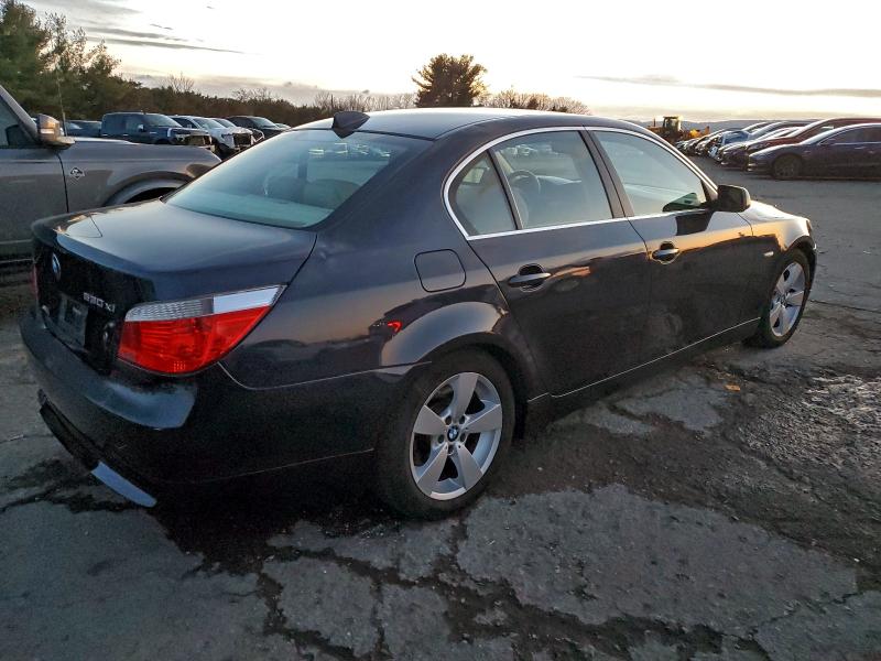 Photo 3 from auction – 2007 BMW 530 XI with VIN WBANF735X7CU24683