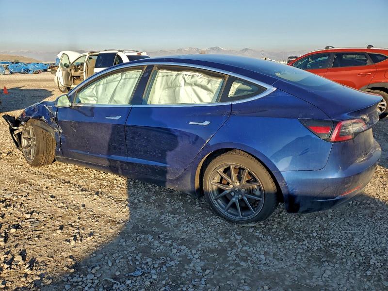Photo 2 from auction – 2018 TESLA MODEL 3 with VIN 5YJ3E1EBXJF105243