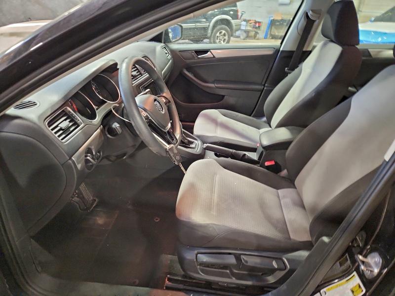 Photo 7 from auction – 2017 VOLKSWAGEN JETTA S with VIN 3VW2B7AJXHM252363