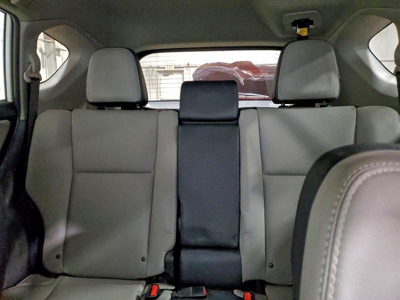 Photo 10 from auction – 2017 TOYOTA RAV4 LIMIT with VIN 2T3DFREVXHW553495