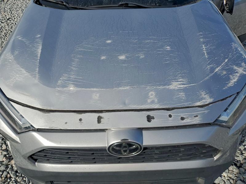 Photo 12 from auction – 2022 TOYOTA RAV4 XLE with VIN 2T3W1RFV3NC192047