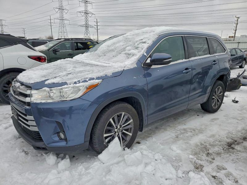 TOYOTA HIGHLANDER 2018 with VIN 5TDJZRFH0JS805717 - Photo from auction