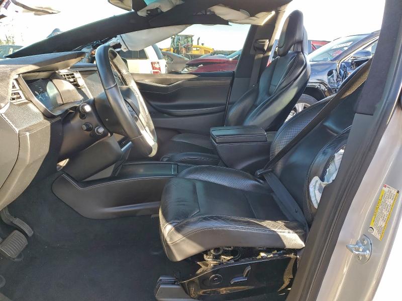 Photo 7 from auction – 2016 TESLA MODEL X with VIN 5YJXCAE20GF006236