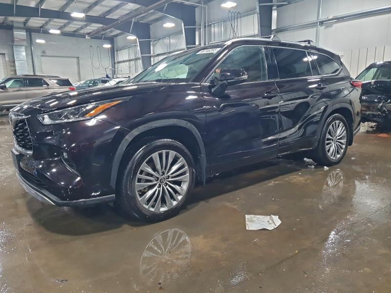 TOYOTA HIGHLANDER 2021 with VIN 5TDFZRBH0MS152919 - Photo from auction