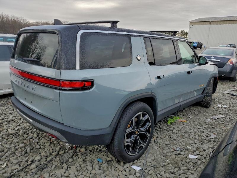 Photo 3 from auction – 2023 RIVIAN R1S ADVENT with VIN 7PDSGABA9PN028319