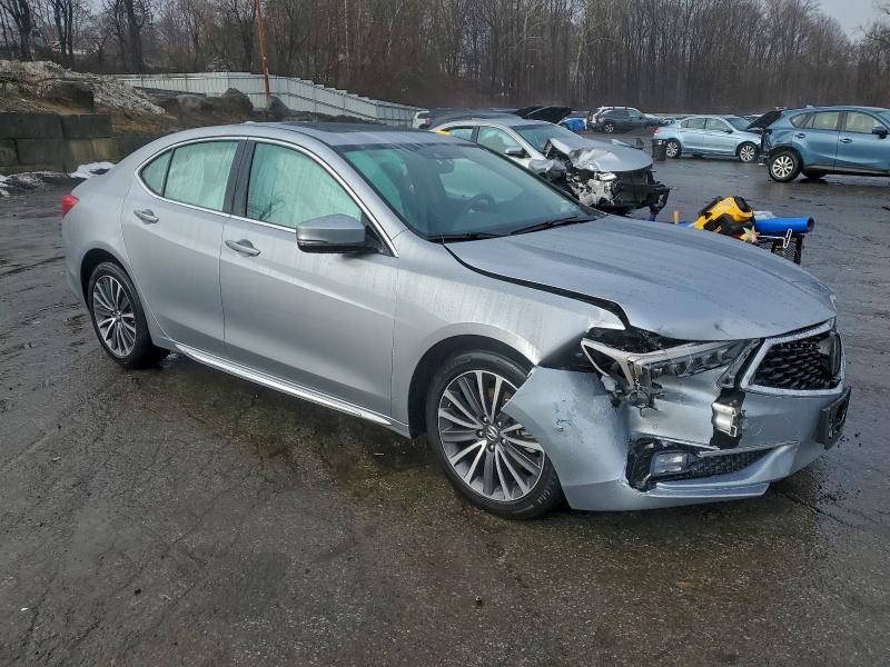 Photo 4 from auction – 2018 ACURA TLX ADVANC with VIN 19UUB2F71JA005135