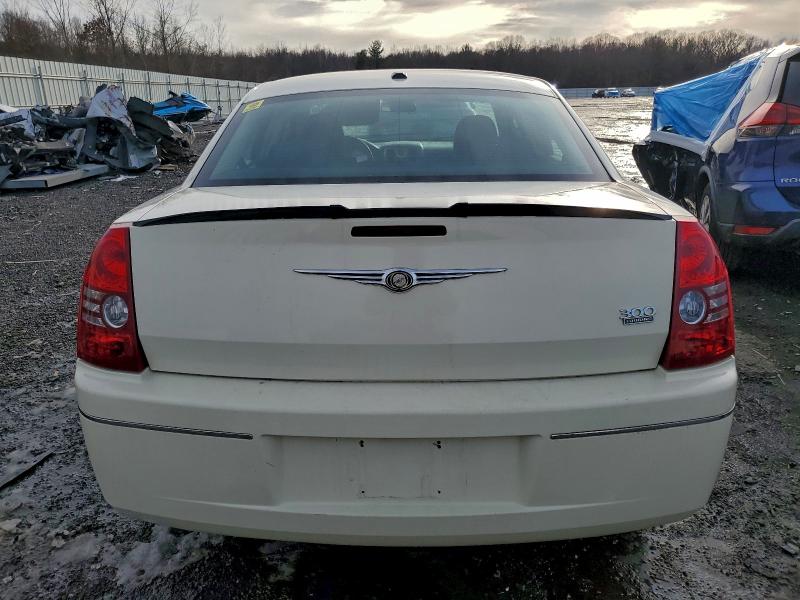 Photo 6 from auction – 2010 CHRYSLER 300 TOURIN with VIN 2C3CA1CV9AH255772