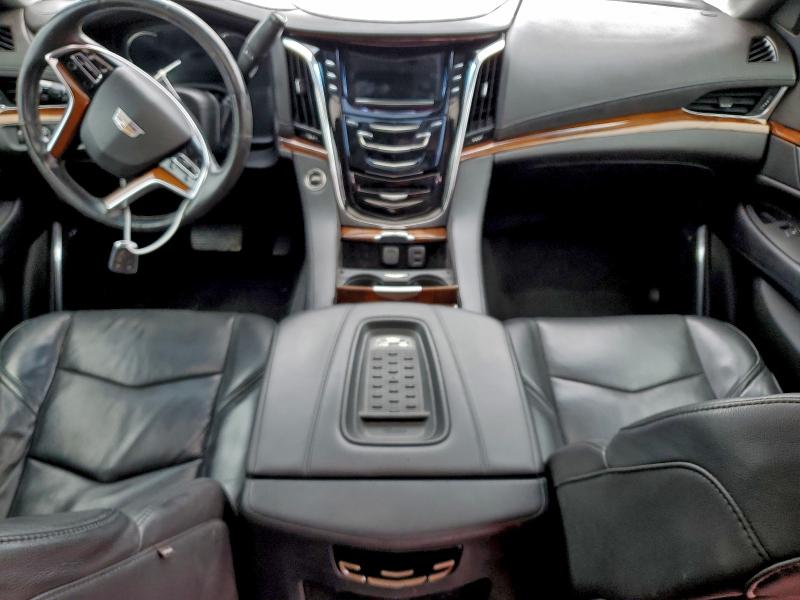 Photo 8 from auction – 2017 CADILLAC ESCALADE with VIN 1GYS3CKJ3HR122358