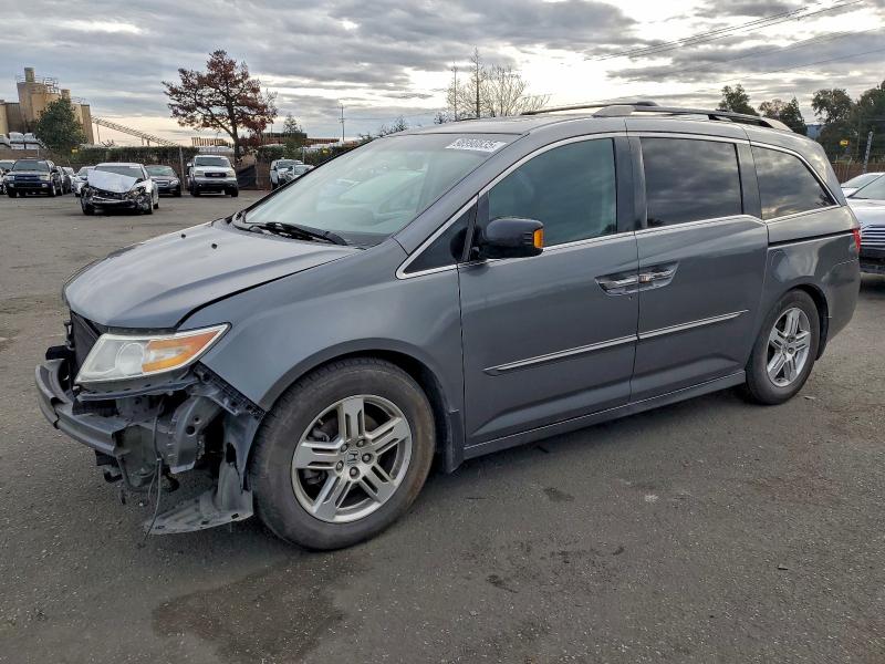 Photo 1 from auction – 2012 HONDA ODYSSEY TO with VIN 5FNRL5H96CB001139