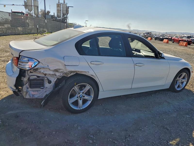 Photo 3 from auction – 2014 BMW 320 with VIN WBA3B1G52ENS80719